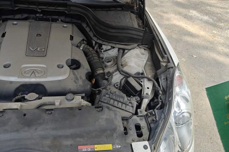 Used Infiniti QX50 2015 2.5L Enjoyment Edition Engine Bay Left