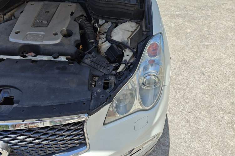 Used Infiniti QX50 2015 2.5L Comfort Edition Engine Bay Left