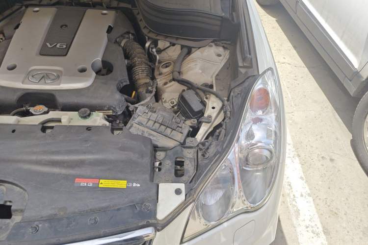 Used Infiniti QX50 2015 2.5L Enjoyment Edition Engine Bay Left