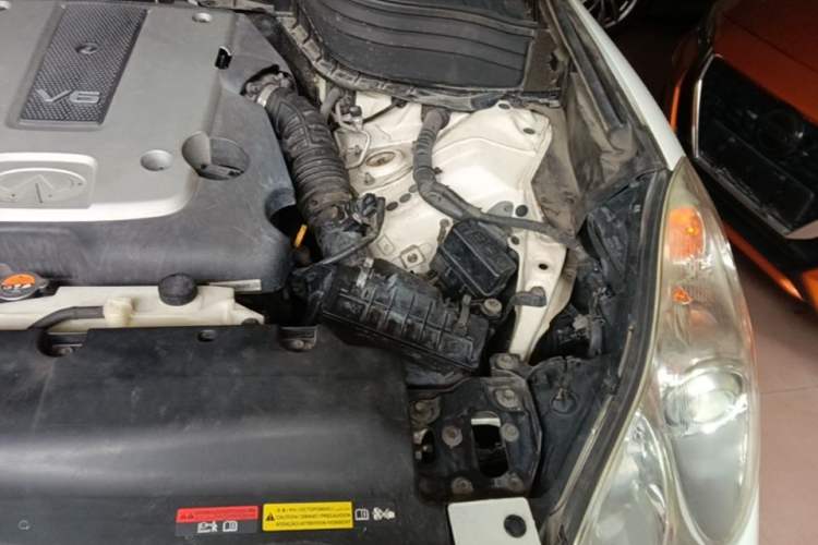 Used Infiniti QX50 2015 2.5L Enjoyment Edition Engine Bay Left