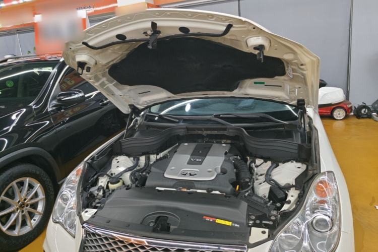 Used Infiniti QX50 2015 2.5L Enjoyment Edition Engine Bay