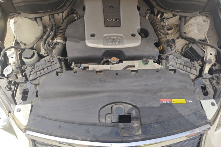 Used Infiniti QX50 2015 2.5L Enjoyment Edition Engine Bay
