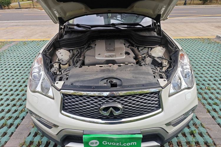 Used Infiniti QX50 2015 2.5L Enjoyment Edition Engine Bay