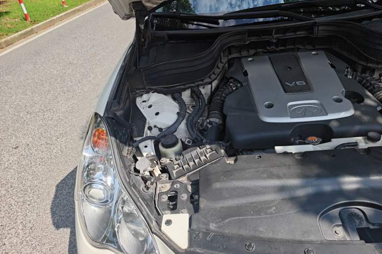 Used Infiniti QX50 2015 2.5L Luxury Edition Engine Bay Right
