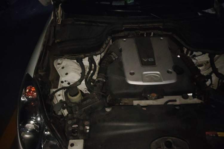 Used Infiniti QX50 2015 2.5L Comfort Edition Engine Bay Right