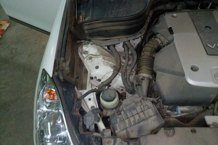 Used Infiniti QX50 2015 2.5L Comfort Edition Engine Bay Right
