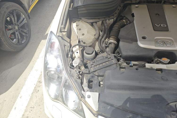 Used Infiniti QX50 2015 2.5L Enjoyment Edition Engine Bay Right