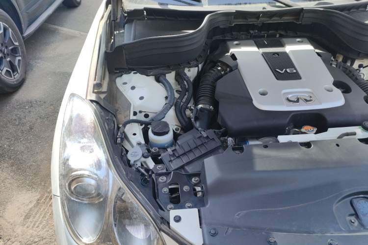 Used Infiniti QX50 2015 2.5L Enjoyment Edition Engine Bay Right