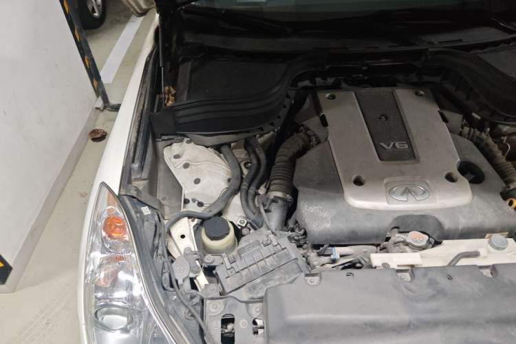 Used Infiniti QX50 2015 2.5L Comfort Edition Engine Bay Right