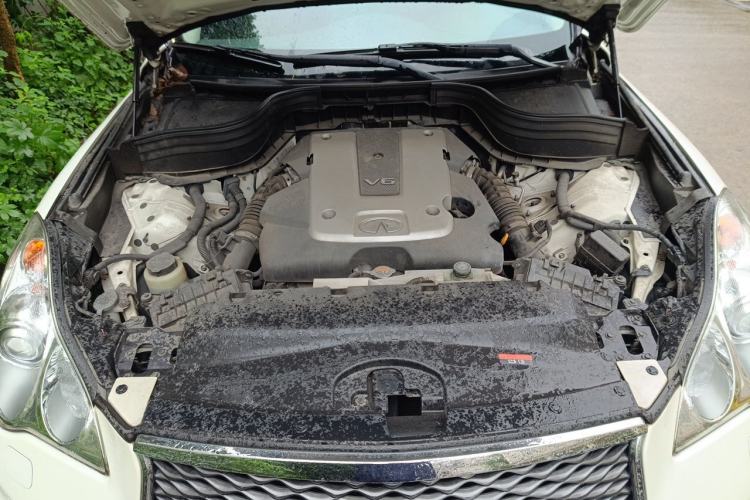 Used Infiniti QX50 2015 2.5L Luxury Edition Engine Bay