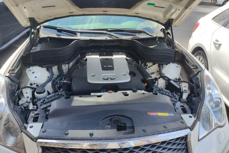 Used Infiniti QX50 2015 2.5L Enjoyment Edition Engine Bay