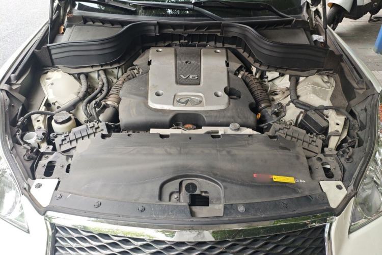 Used Infiniti QX50 2015 2.5L Enjoyment Edition Engine Bay
