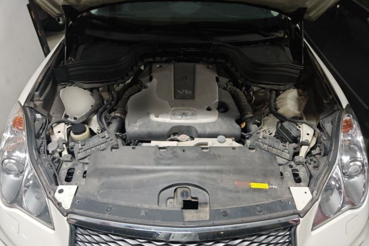 Used Infiniti QX50 2015 2.5L Comfort Edition Engine Bay