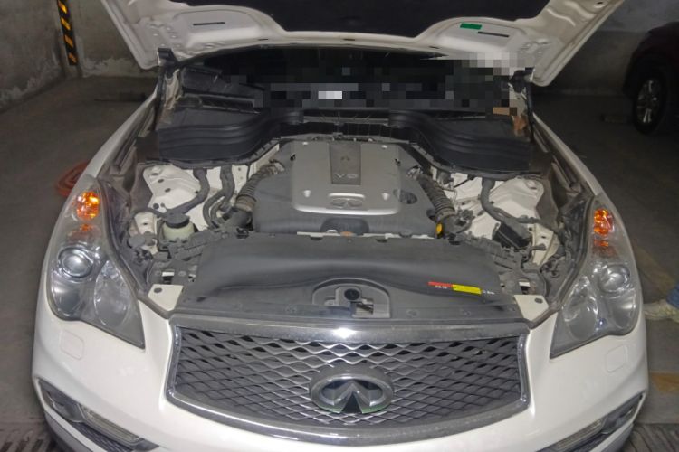 Used Infiniti QX50 2015 2.5L Comfort Edition Engine Bay
