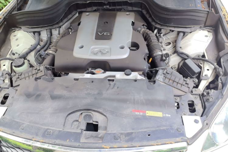 Used Infiniti QX50 2015 2.5L Enjoyment Edition Engine Bay