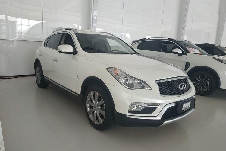 Used Infiniti QX50 2015 2.5L Enjoyment Edition Exterior 3