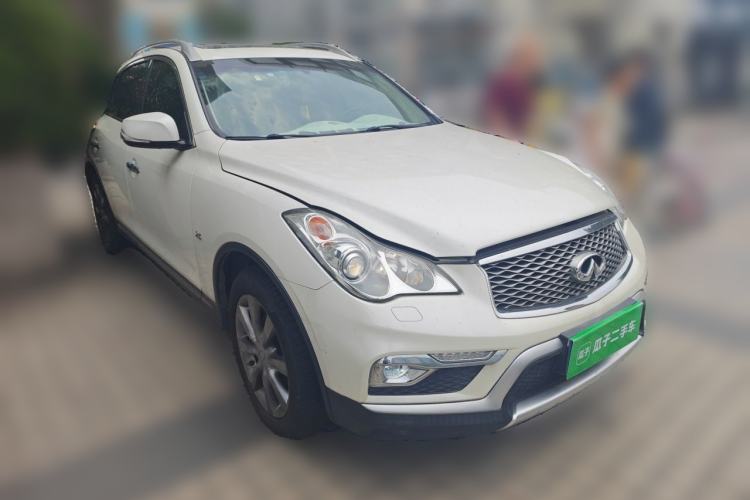 Used Infiniti QX50 2015 2.5L Comfort Edition Front Right 45 Deg