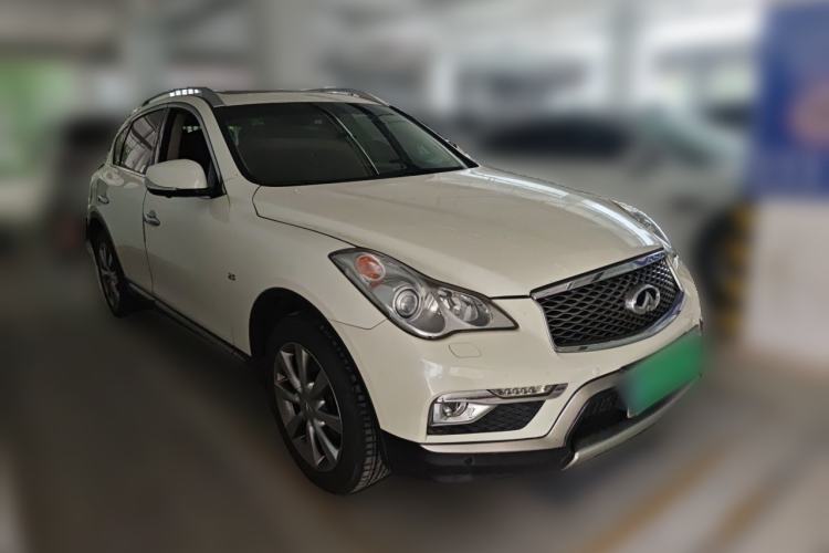 Used Infiniti QX50 2015 2.5L Comfort Edition Front Right 45 Deg