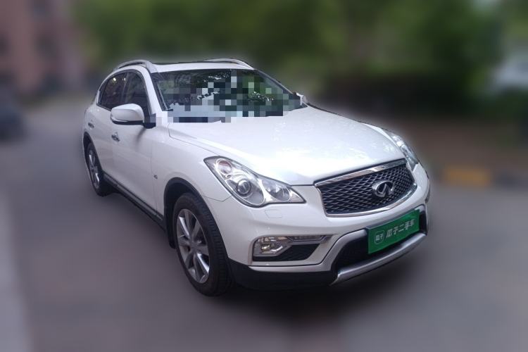Used Infiniti QX50 2015 2.5L Enjoyment Edition Front Right 45 Deg