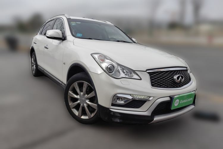 Used Infiniti QX50 2015 2.5L Enjoyment Edition Front Right 45 Deg