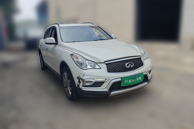 Used Infiniti QX50 2015 2.5L Enjoyment Edition Front Right 45 Deg