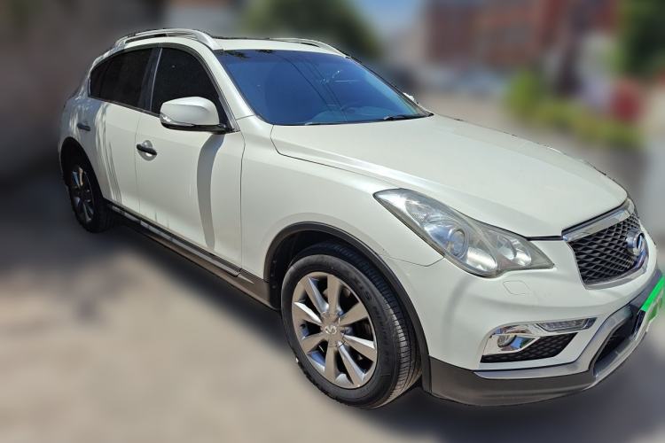 Used Infiniti QX50 2015 2.5L Comfort Edition Front Right 45 Deg