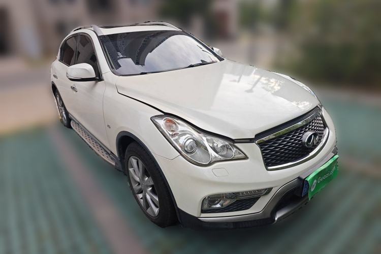 Used Infiniti QX50 2015 2.5L Enjoyment Edition Front Right 45 Deg