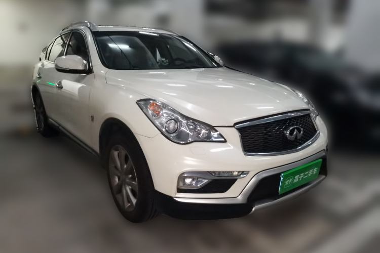 Used Infiniti QX50 2015 2.5L Enjoyment Edition Front Right 45 Deg