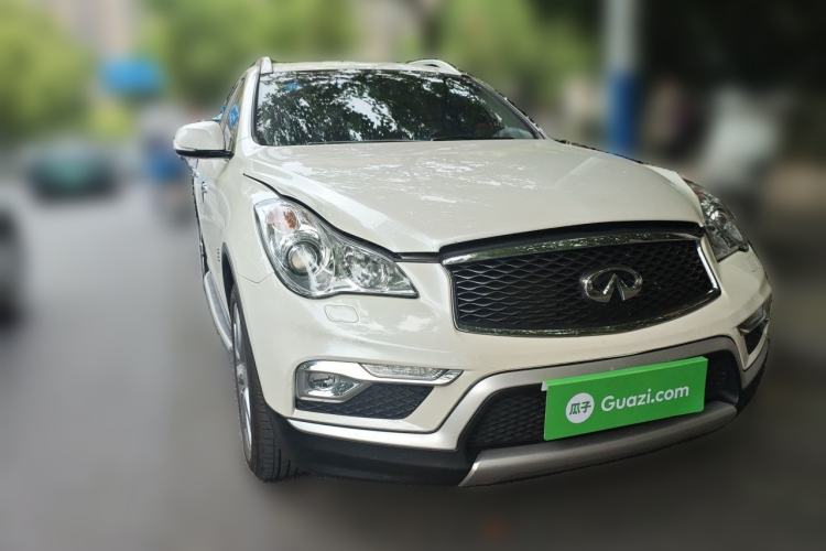 Used Infiniti QX50 2015 2.5L Enjoyment Edition Front Right 45 Deg
