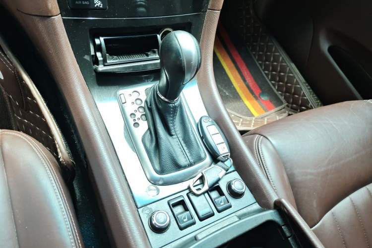 Used Infiniti QX50 2015 2.5L Enjoyment Edition Gear Lever