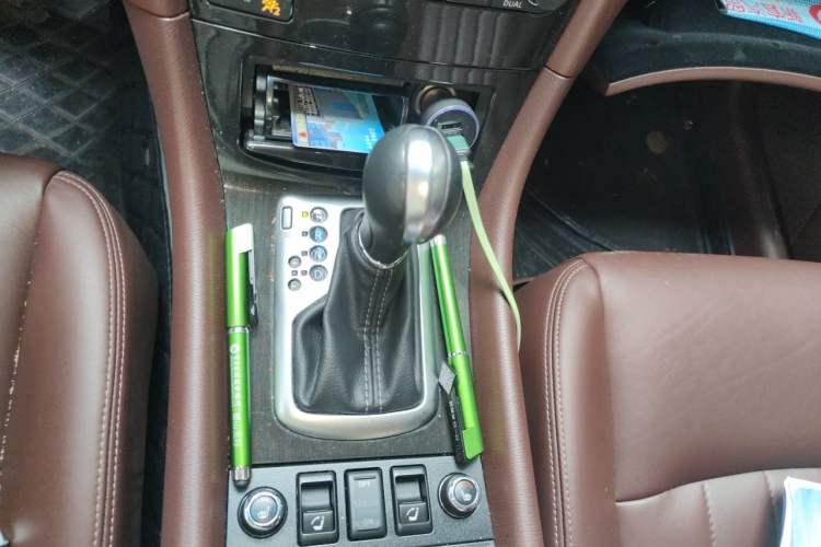 Used Infiniti QX50 2015 2.5L Enjoyment Edition Gear Lever
