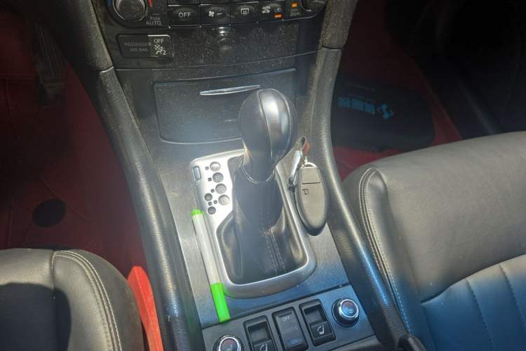 Used Infiniti QX50 2015 2.5L Enjoyment Edition Gear Lever