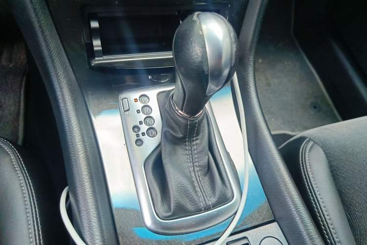 Used Infiniti QX50 2015 2.5L Comfort Edition Gear Lever