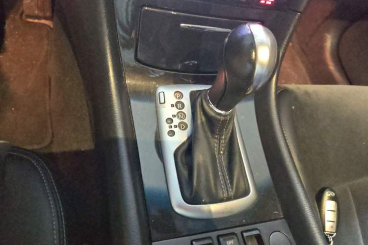 Used Infiniti QX50 2015 2.5L Comfort Edition Gear Lever