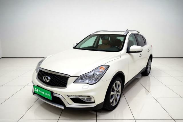 Ojetý Infiniti QX50 2015 2.5L Enjoyment Edition