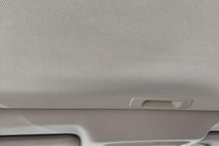 Used Infiniti QX50 2015 2.5L Enjoyment Edition Headliner