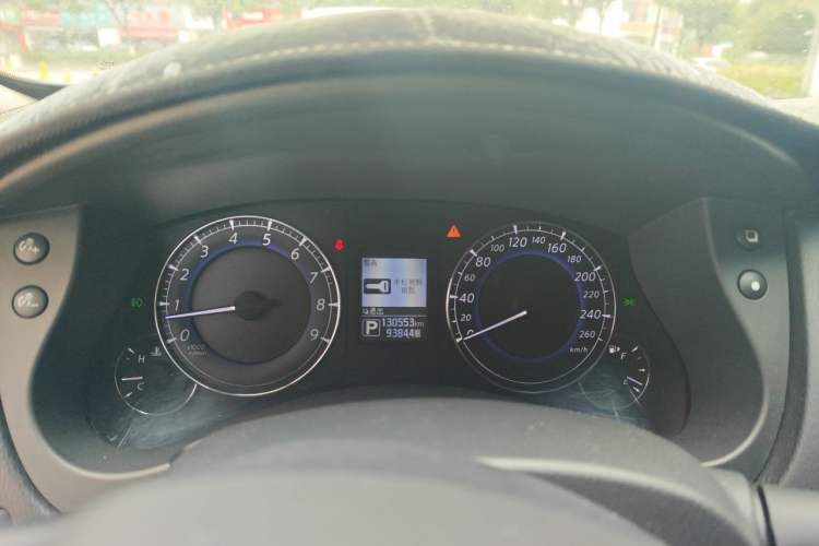 Used Infiniti QX50 2015 2.5L Comfort Edition Instrument Cluster
