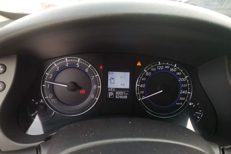 Used Infiniti QX50 2015 2.5L Comfort Edition Instrument Cluster
