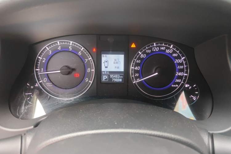 Used Infiniti QX50 2015 2.5L Comfort Edition Instrument Cluster