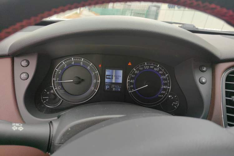 Used Infiniti QX50 2015 2.5L Enjoyment Edition Instrument Cluster