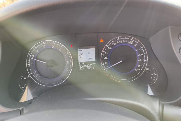 Used Infiniti QX50 2015 2.5L Enjoyment Edition Instrument Cluster
