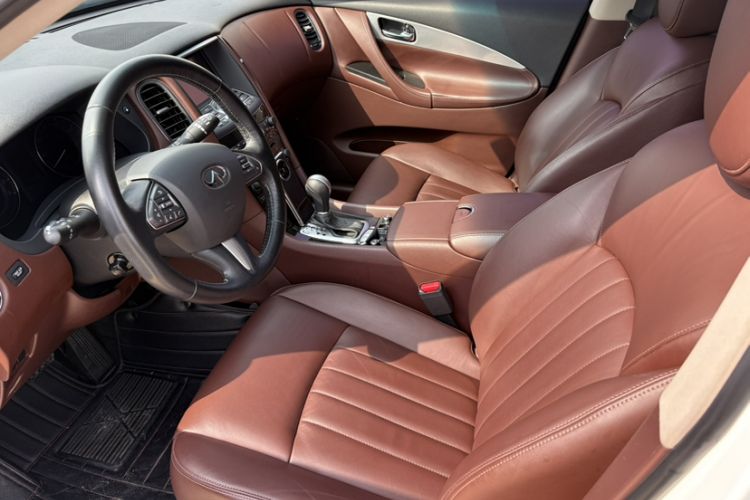 Used Infiniti QX50 2015 2.5L Enjoyment Edition Interior 2