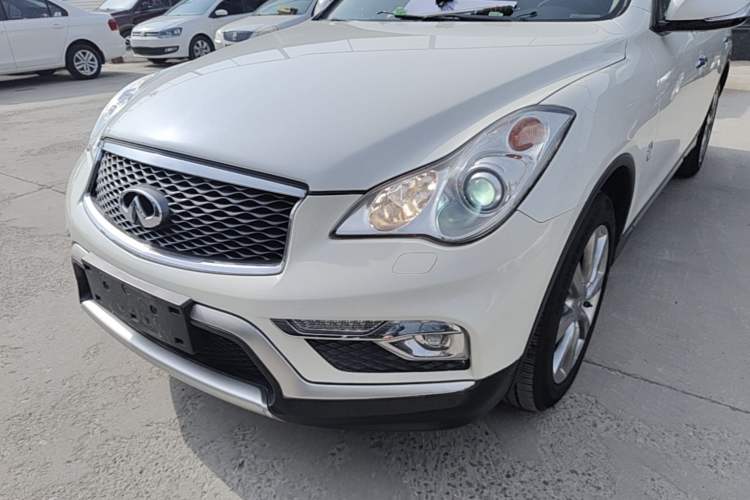 Used Infiniti QX50 2015 2.5L Enjoyment Edition Left Front Headlight