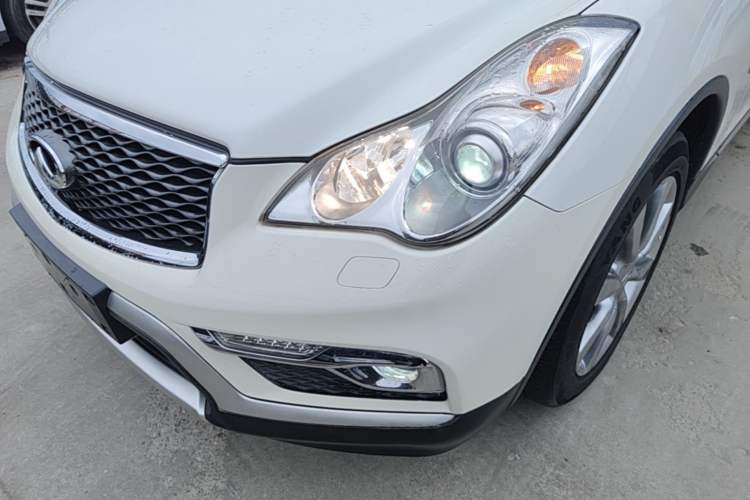 Used Infiniti QX50 2015 2.5L Enjoyment Edition Left Front Headlight