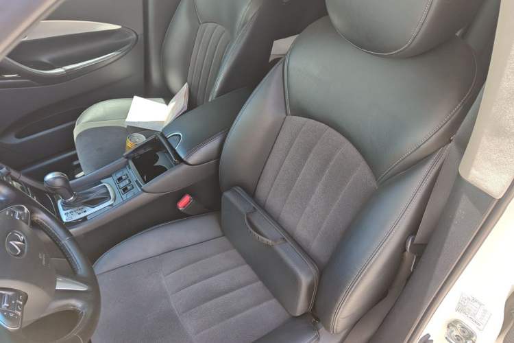 Used Infiniti QX50 2015 2.5L Comfort Edition Left Front Seat
