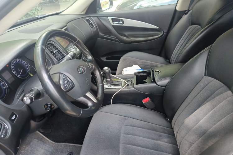 Used Infiniti QX50 2015 2.5L Comfort Edition Left Front Seat