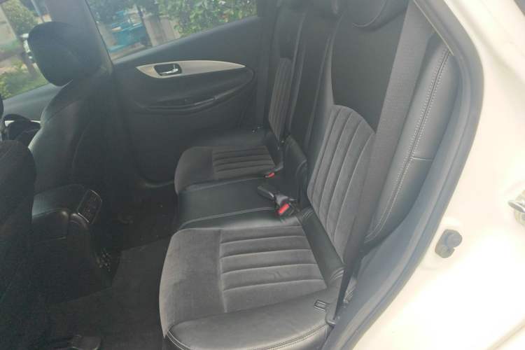 Used Infiniti QX50 2015 2.5L Comfort Edition Left Rear Seat