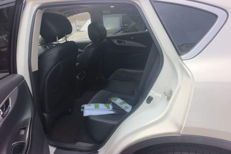 Used Infiniti QX50 2015 2.5L Comfort Edition Left Rear Seat