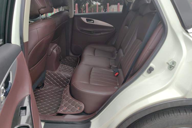 Used Infiniti QX50 2015 2.5L Enjoyment Edition Left Rear Seat