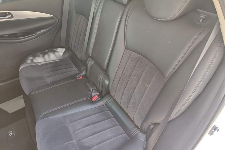 Used Infiniti QX50 2015 2.5L Comfort Edition Left Rear Seat